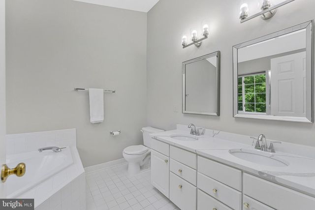 2906 FAIRFAX METRO LN, Vienna, VA 22181