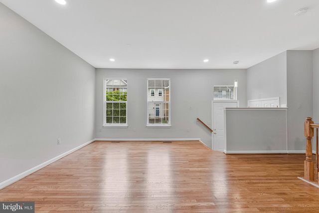 2906 FAIRFAX METRO LN, Vienna, VA 22181