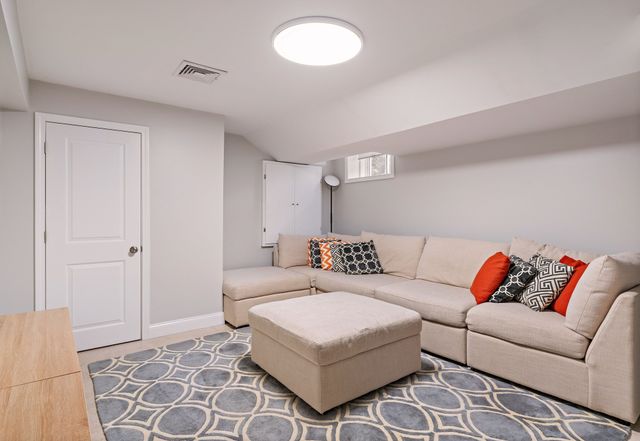465 Washington Street 465, Winchester, MA 01890
