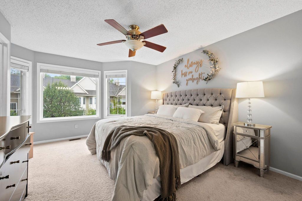 8796 Brunswick Path 2401, Inver Grove Heights, MN 55076 — photo 3