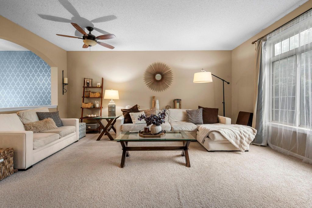 8796 Brunswick Path 2401, Inver Grove Heights, MN 55076 — photo 5