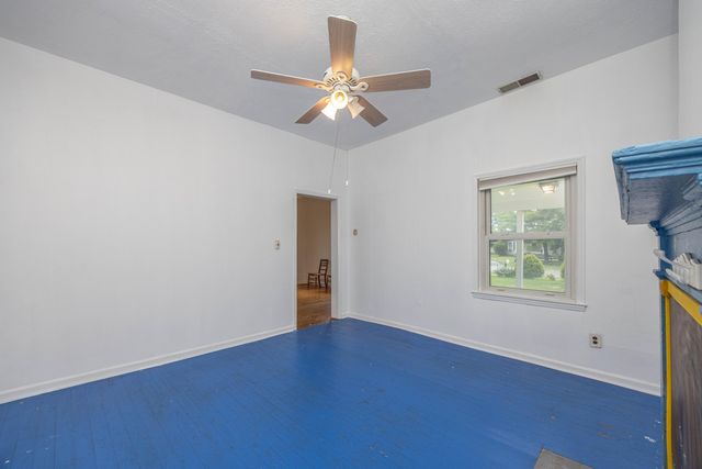 1371 Clintonville Road, Paris, KY 40361