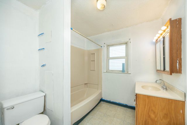 1371 Clintonville Road, Paris, KY 40361