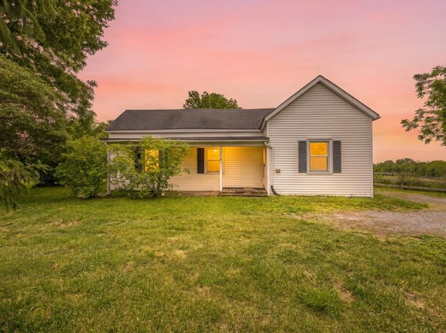 1371 Clintonville Road, Paris, KY 40361