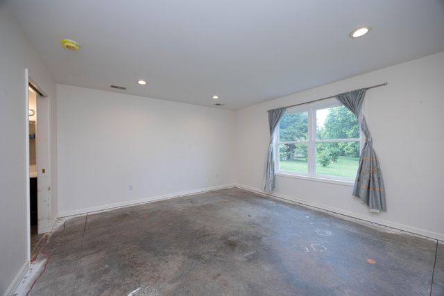 1371 Clintonville Road, Paris, KY 40361