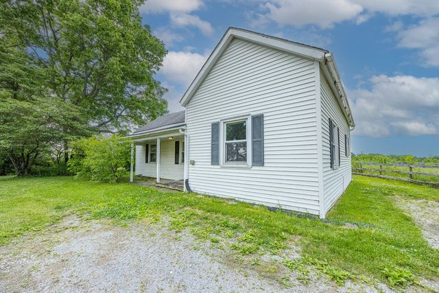 1371 Clintonville Road, Paris, KY 40361