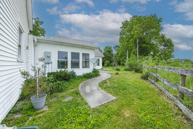 1371 Clintonville Road, Paris, KY 40361