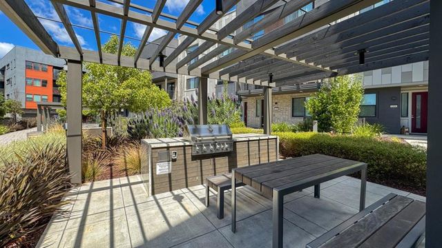 3512 Vision Cmn 501, Fremont, CA 94538