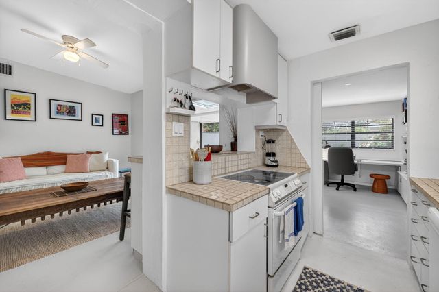 1720 SW 14th Street, Fort Lauderdale, FL 33312