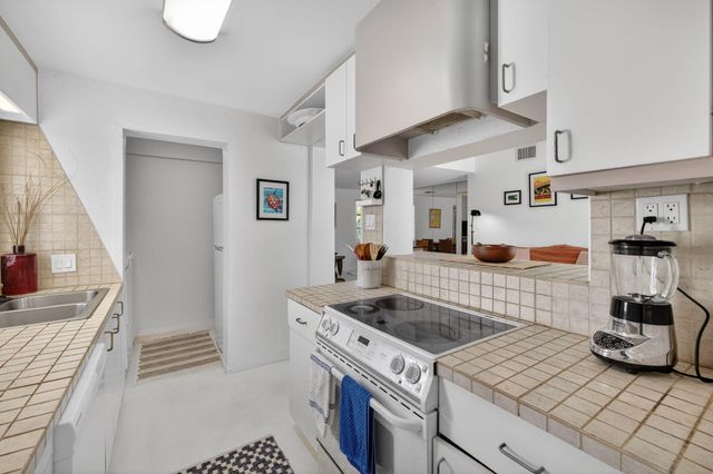 1720 SW 14th Street, Fort Lauderdale, FL 33312