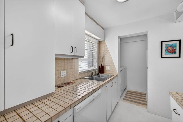 1720 SW 14th Street, Fort Lauderdale, FL 33312