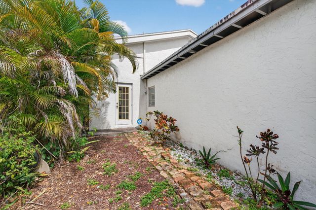 1720 SW 14th Street, Fort Lauderdale, FL 33312