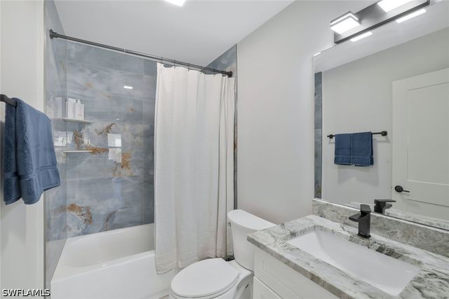 2710 Arbutus ST B1, Naples, FL 34112