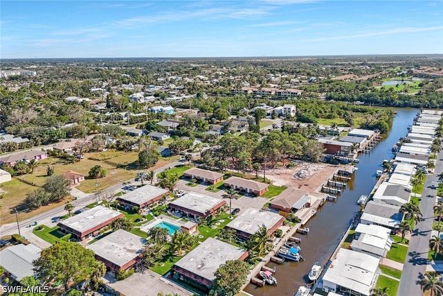 2710 Arbutus ST B1, Naples, FL 34112