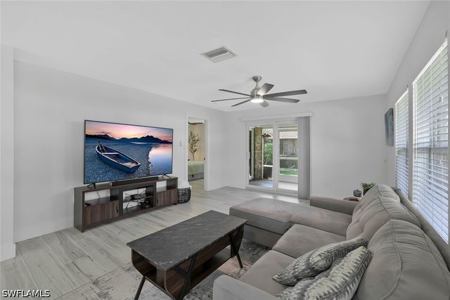 2710 Arbutus ST B1, Naples, FL 34112