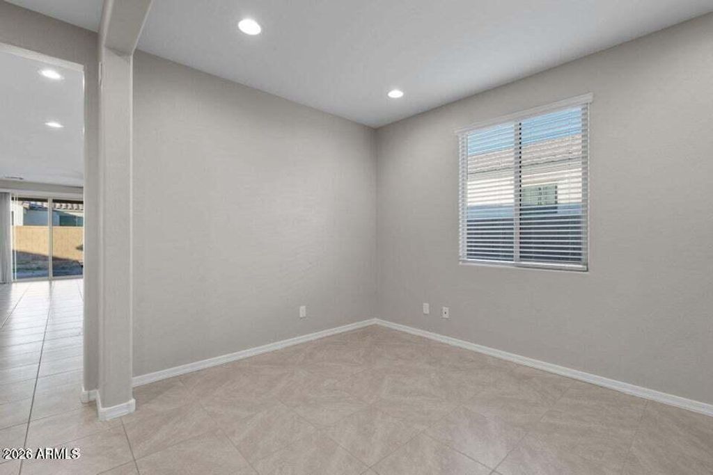 Image 9 of property listing at 1642 W Hopi Drive, Coolidge, AZ 85128