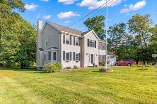 93 Haggerty Rd, Charlton, MA 01507