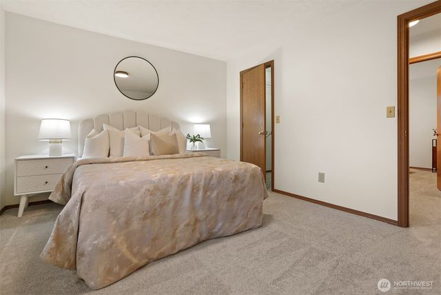 5518 168th Place SW, Lynnwood, WA 98037