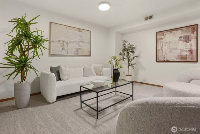 5518 168th Place SW, Lynnwood, WA 98037