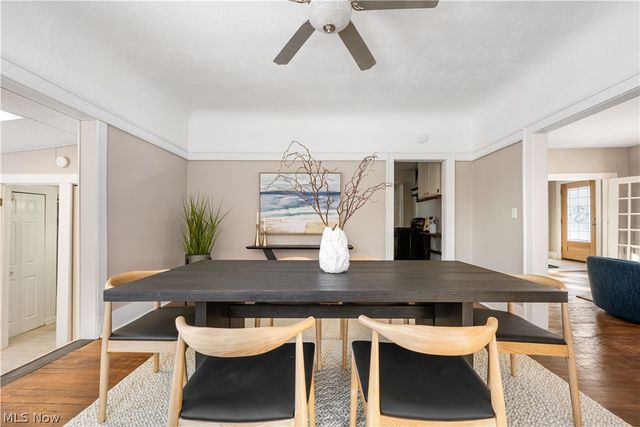 165 Oak Knoll Avenue NE, Warren, OH 44483