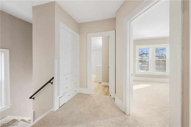 165 Oak Knoll Avenue NE, Warren, OH 44483