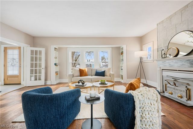 165 Oak Knoll Avenue NE, Warren, OH 44483