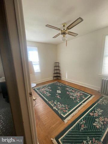 242 BURMONT RD, Drexel Hill, PA 19026