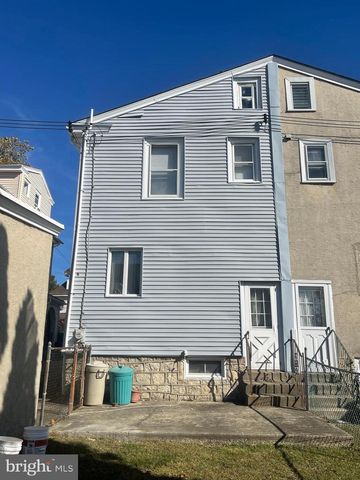 242 BURMONT RD, Drexel Hill, PA 19026