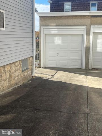 242 BURMONT RD, Drexel Hill, PA 19026