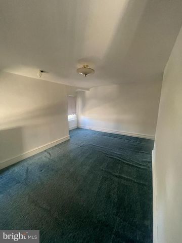 242 BURMONT RD, Drexel Hill, PA 19026