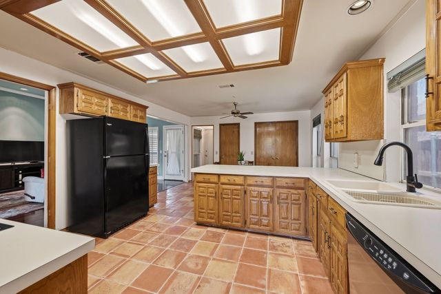 711 Sundance Trail, Irving, TX 75063