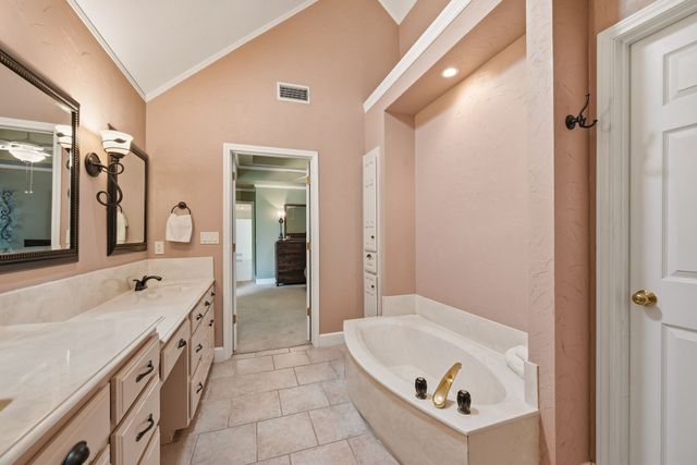 711 Sundance Trail, Irving, TX 75063