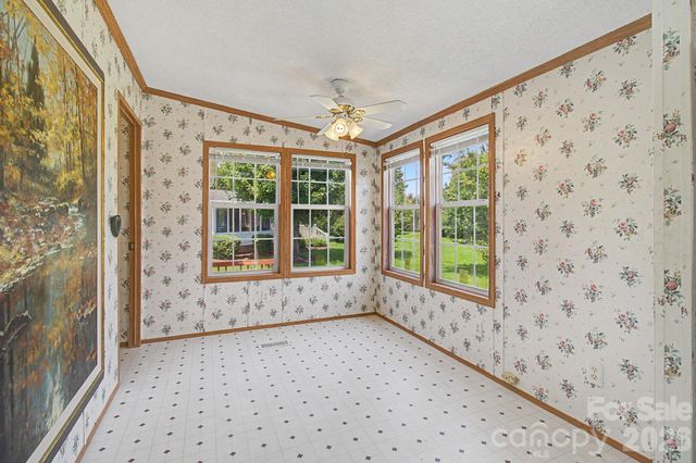 204 Red Birch Court, Hendersonville, NC 28739
