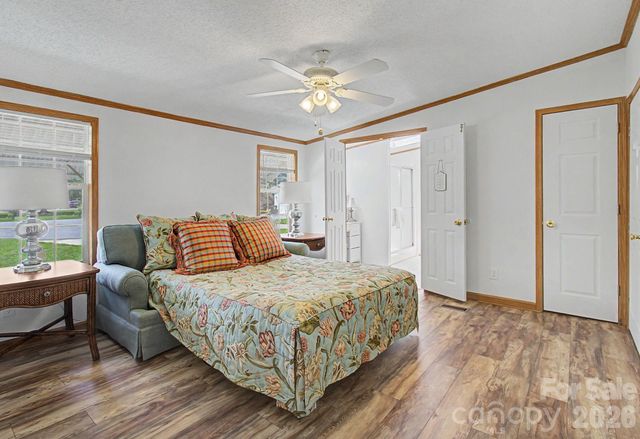 204 Red Birch Court, Hendersonville, NC 28739