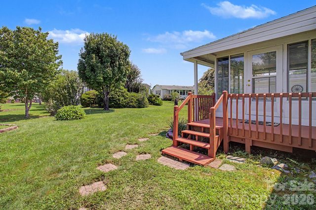 204 Red Birch Court, Hendersonville, NC 28739