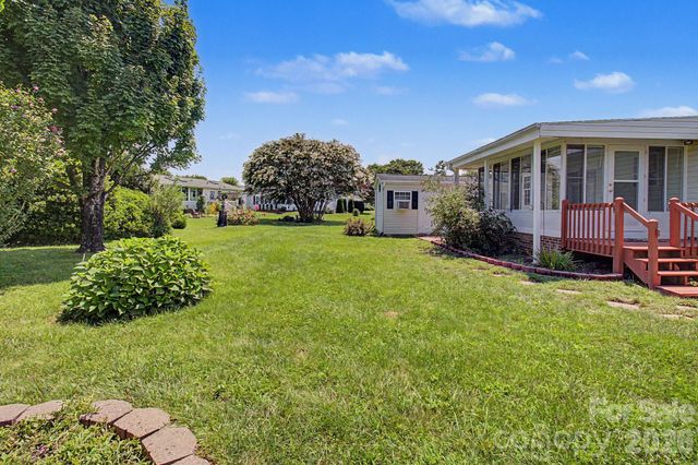 204 Red Birch Court, Hendersonville, NC 28739