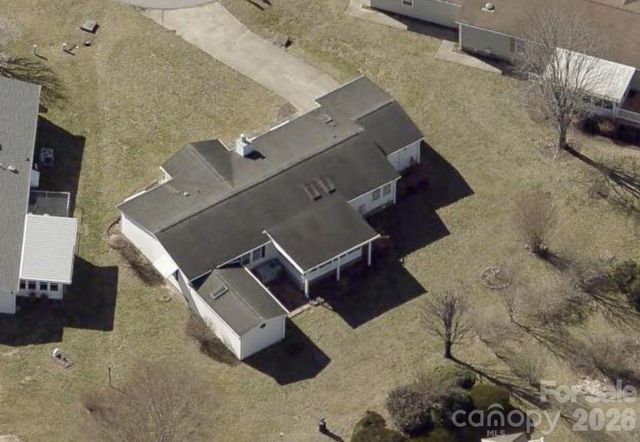 204 Red Birch Court, Hendersonville, NC 28739