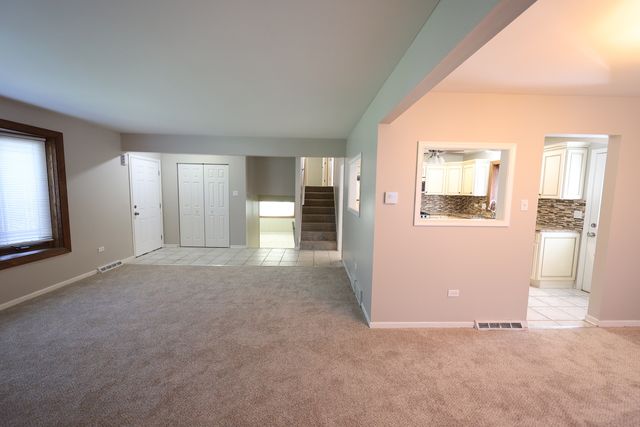 8537 163rd Street, Tinley Park, IL 60487