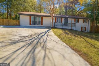 3646 Briar Drive, Lithia Springs, GA 30122