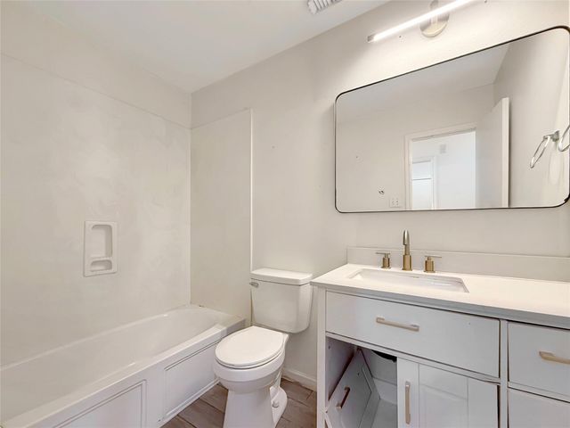 10311 Mills Point Drive, Houston, TX 77070