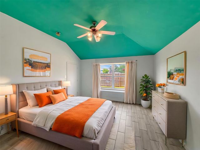 10311 Mills Point Drive, Houston, TX 77070