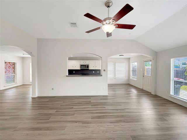 10311 Mills Point Drive, Houston, TX 77070