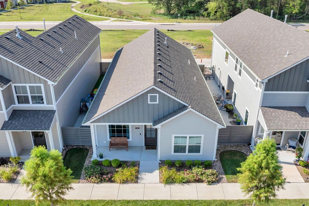 415 E Park Pl, Andover, KS 67002