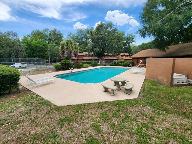 823 SW 58TH TERRACE, Gainesville, FL 32607