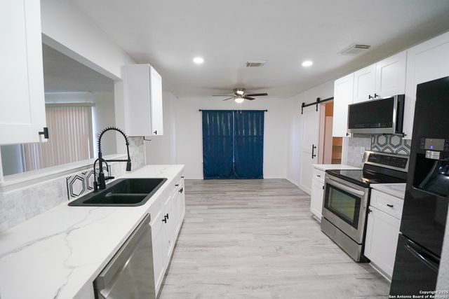 10847 CADDO CAVERN, San Antonio, TX 78254