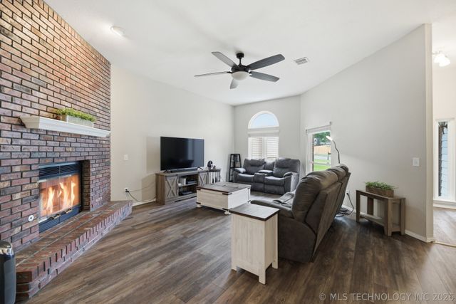 9209 S 94th East Avenue, Tulsa, OK 74133