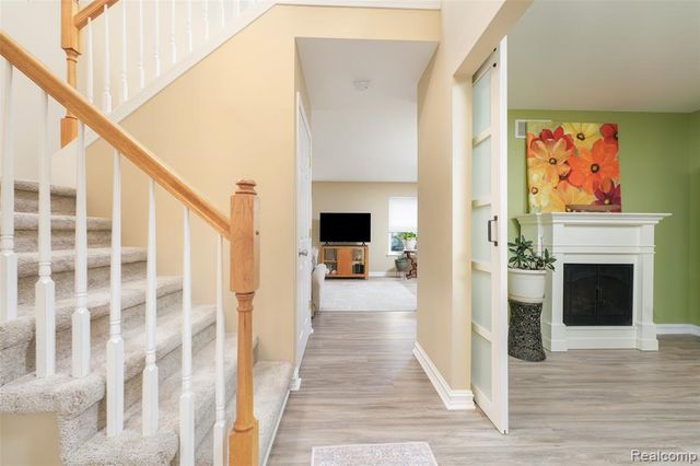 25929 Clark, Novi, MI 48375