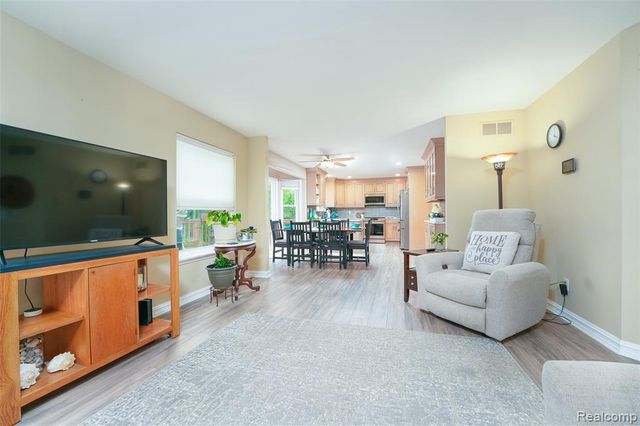 25929 Clark, Novi, MI 48375