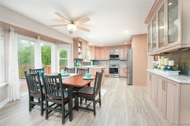 25929 Clark, Novi, MI 48375