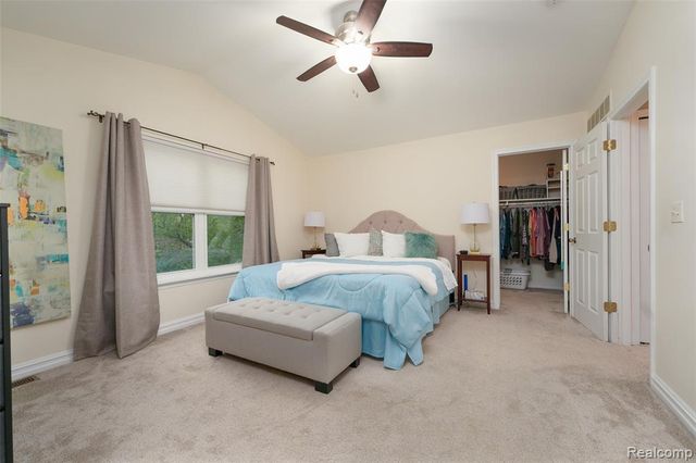 25929 Clark, Novi, MI 48375